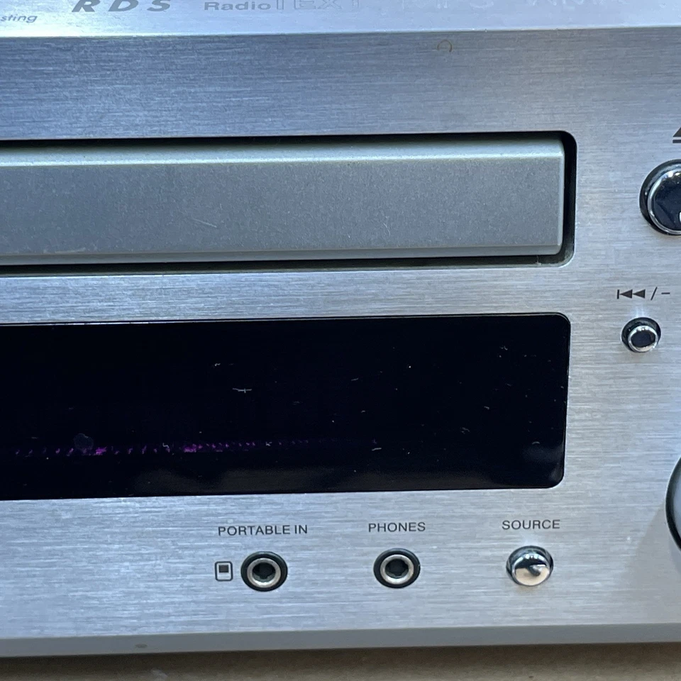 *CD FAULTY* Denon RCD-M38DAB CD Receiver Amplifier CD/MP3/USB/DAB/FM/AM Silver - Image 4 of 4