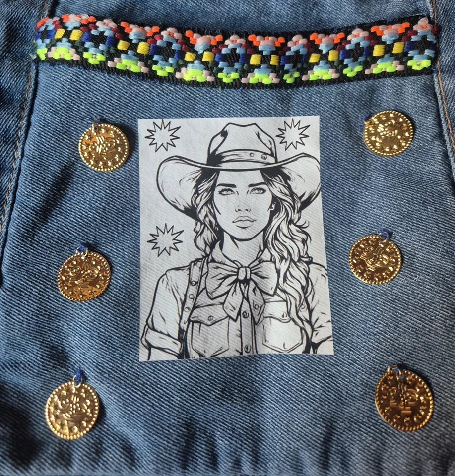 Exclusivo bolso boho étnico con monedas doradas y logotipo de mi tienda.  - Imagen 4 de 4