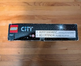 LEGO City 2007 Advent Calendar 7907 New!  Vintage, box is in good condition!