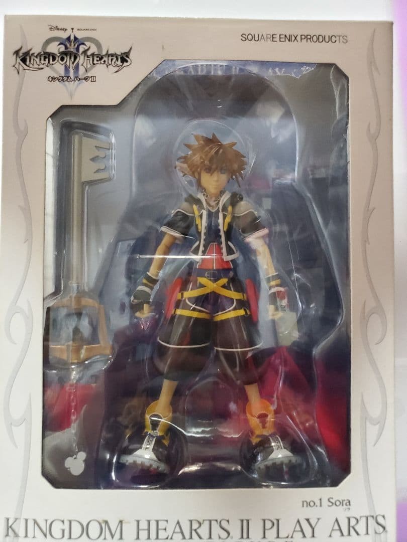 Kingdom Hearts II Sora Standard Edition Play Arts Model Action