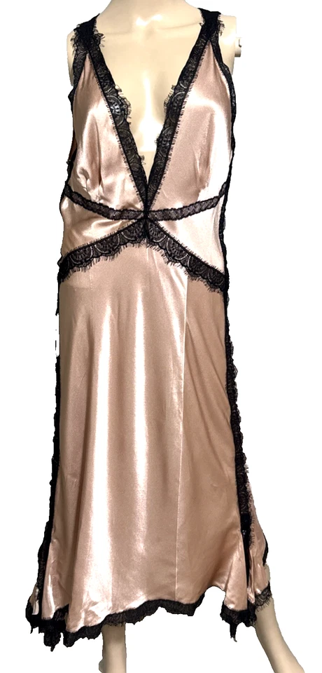 Alberta Ferretti Runway 裸色丝绸黑色蕾丝长迷笛礼服连衣裙 US 6 8 / IT 44 — 第 2/4 张图片