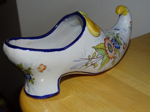 NEVERS ANCIENNE PAIRE DE SABOTS 19 EME EN FAIENCE ARTISTE ANTOINE MONTAGNON - Picture 4 of 11