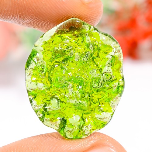 13,00 Kt. 100 % natürlicher herausragender Moldavit 24X20X5 MM Cabochon loser Edelstein