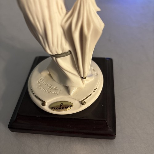 Giuseppe Armani Florence Figurine - "RENEE” (0639F) No Damage - Picture 4 of 5