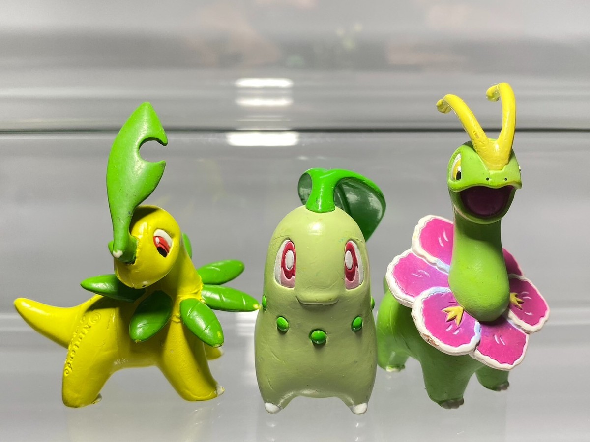 Chikorita, Bayleef, Meganium Pokemon Monster Nintendo Tomy