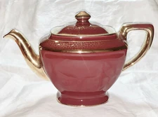 VINTAGE HALL TEAPOT USA 6 CUP 0113S 17 BURGUNDY-TERRACOTTA COLOR WITH GOLD GILT