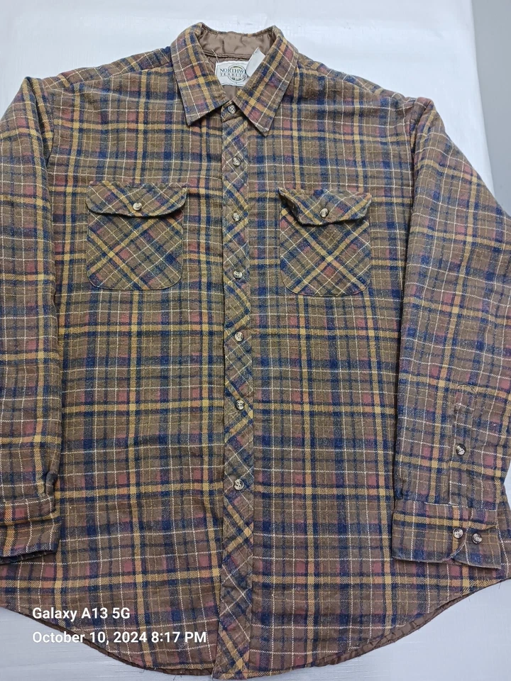 Camisa acolchada manga larga abotonada talla XL Territorio del Noroeste  Foto 3 de 4