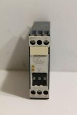 Siemens 7PU3020-0AJ20 Time Relay