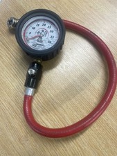Longacre Motorsport Deluxe Tyre Pressure Gauge 0-40 PSI Swivel Chuck & Bleed