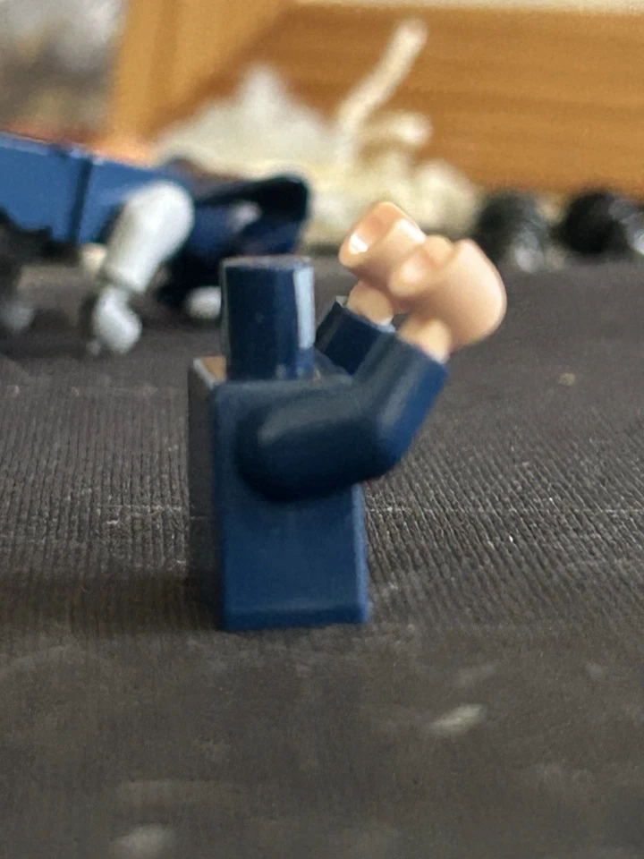 NUEVO LEGO - Torso - LoteR / El Hobbit - Pippin x1 - 9473 El Señor de los Anillos Foto 4 de 4