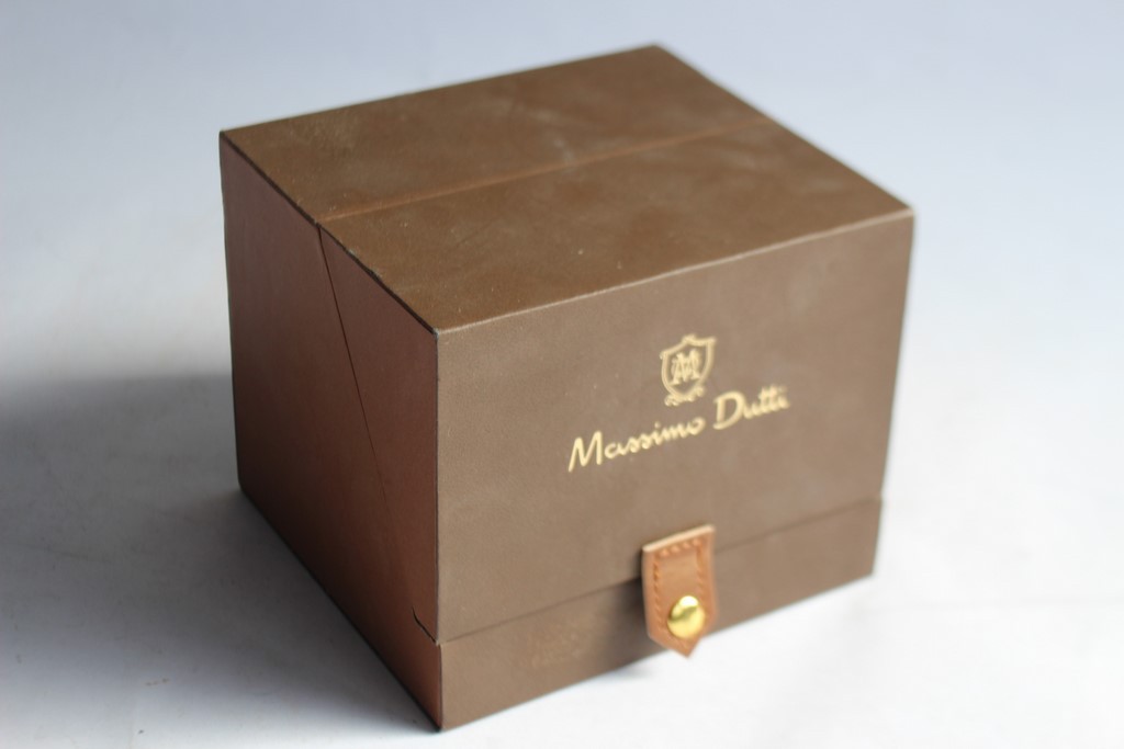 Massimo Dutti watch case + 2 23 mm straps (40317) thumbnail 2