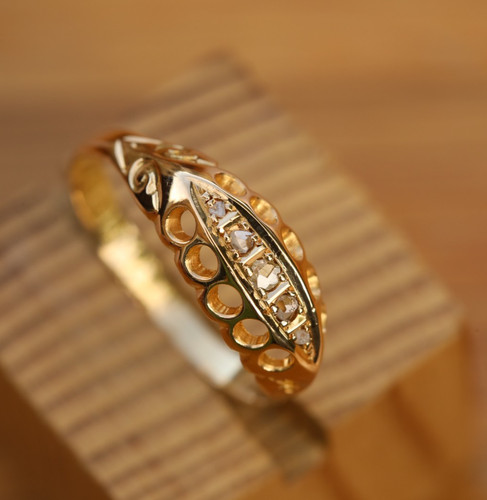 Antique 1915 Ring with Diamonds