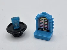 Monster High Draculaura Die-Ner Playset replacement  juke box & Blue pie cake