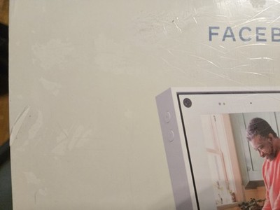 Facebook Portal 10インチ(25.4センチ)第二世代 Facebook Portal 10