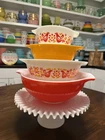 Vintage Pyrex Friendship Cinderella Mixing bowl set 441-444