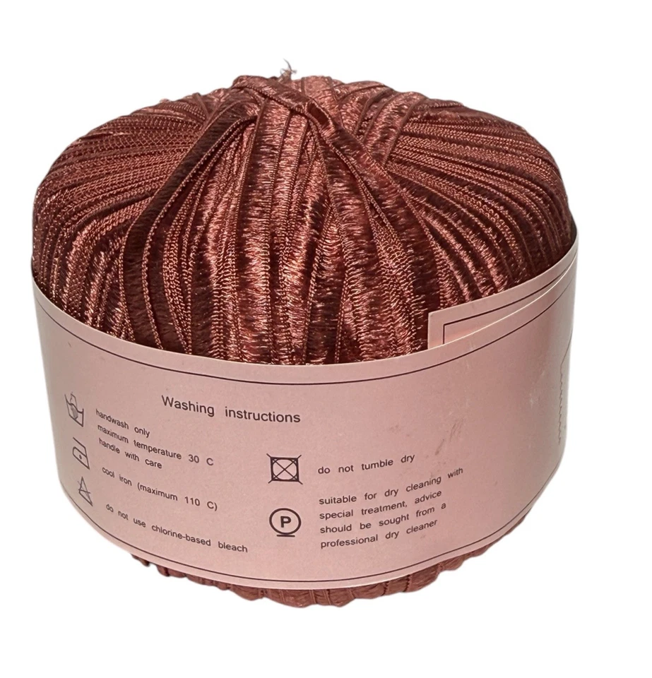 Hilos Louisa Harding CINTA KIMONO Color Óxido Metálico 09 100% Nylon 50g/102 Yardas Foto 4 de 4