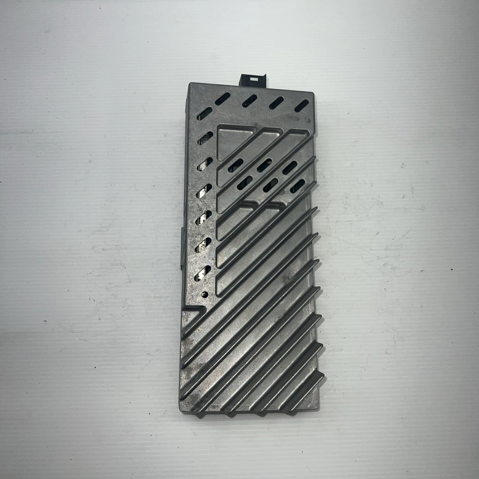 Amplificador BMW 528i 535i 550i 2011-2016 F07 F10 Harman Becker 9261703 fabricante de equipamento original - Imagem 3 de 4