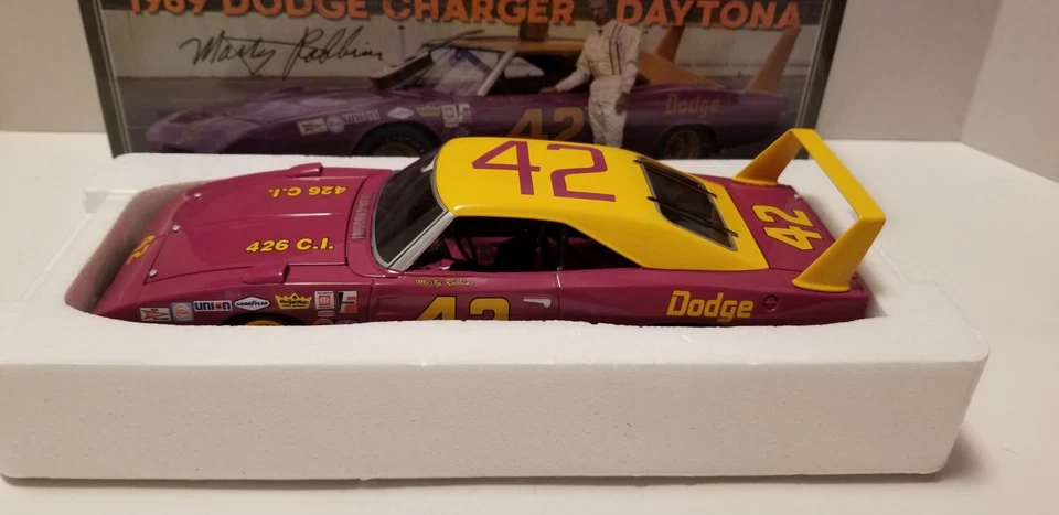 Marty Robbins #42 1969 Charger Daytona 1/24 By University of Racing NIB - Image 2 of 4