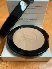 Merle Norman Purely Mineral Pressed Powder in M52.......NEW