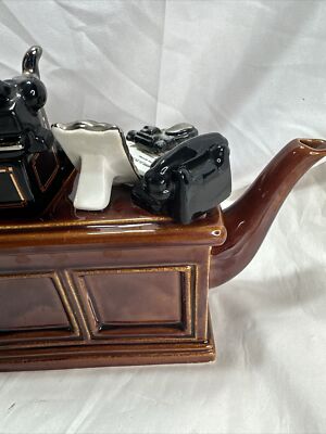 Cardew Teapot Crime Writer Desk Murder at the Grange Ceramic