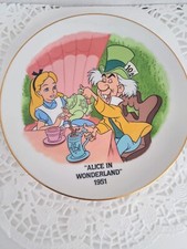 Alice in wonderland 1951 Disney 6.5" Dia Collector Plate Mad Hatter