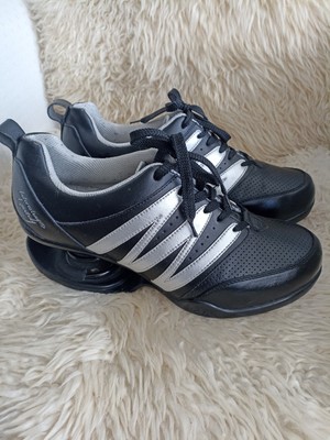IXEX Interesting Exciting Sneaker