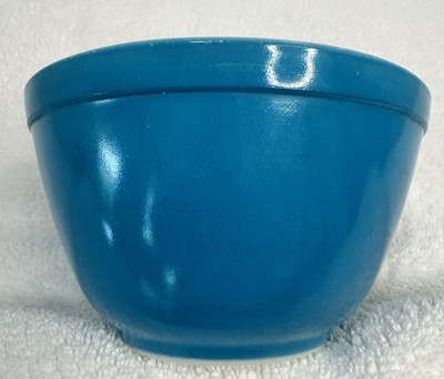 Vintage PYREX Turquoise Blue 401 Small 1 1/2 PT  Nesting Mixing Bowl 1.5 Pint