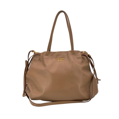 #ad #ad Borsa a tracolla Prada in pelle beige chiaro con tracolla EUR 702.00