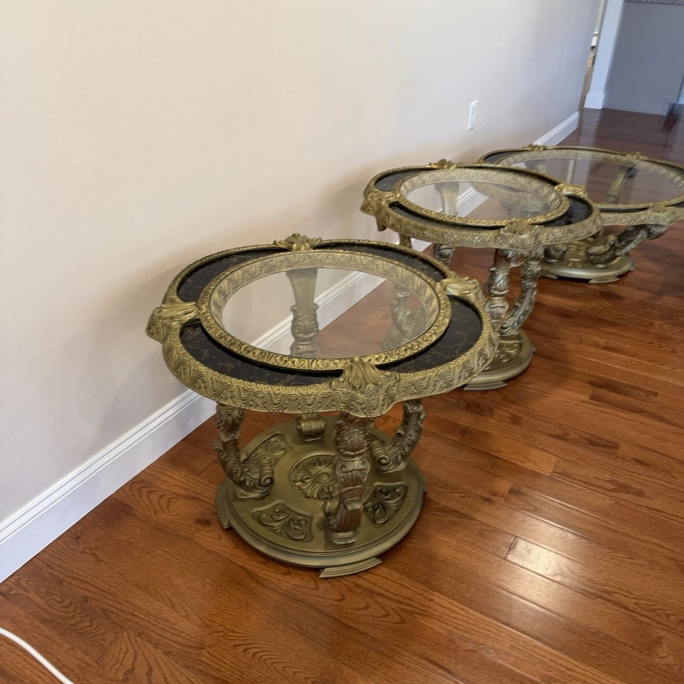 Conjunto 3 tampos de vidro Hollywood Regency dourado e mármore falso café e 2 mesas finais  - Imagem 3 de 4