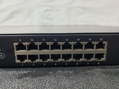 Tripp Lite B064-016-04-IPG 16x Port Cat5 KVM Switch mit 2x Netzkabel - Bild 13 von 13