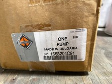 1663204C91 International Navistar Power Steering Pump New in Box OEM