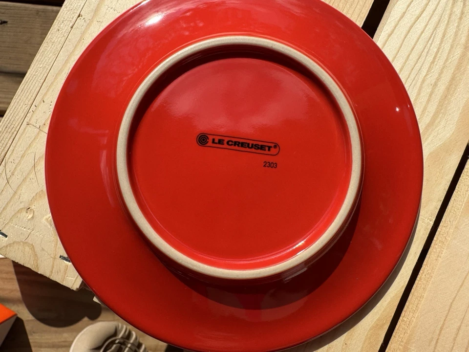 Juego de 2 tazas y platillos de capuchino Le Creuset nuevo - 7 fl oz rojo cerise Foto 4 de 4