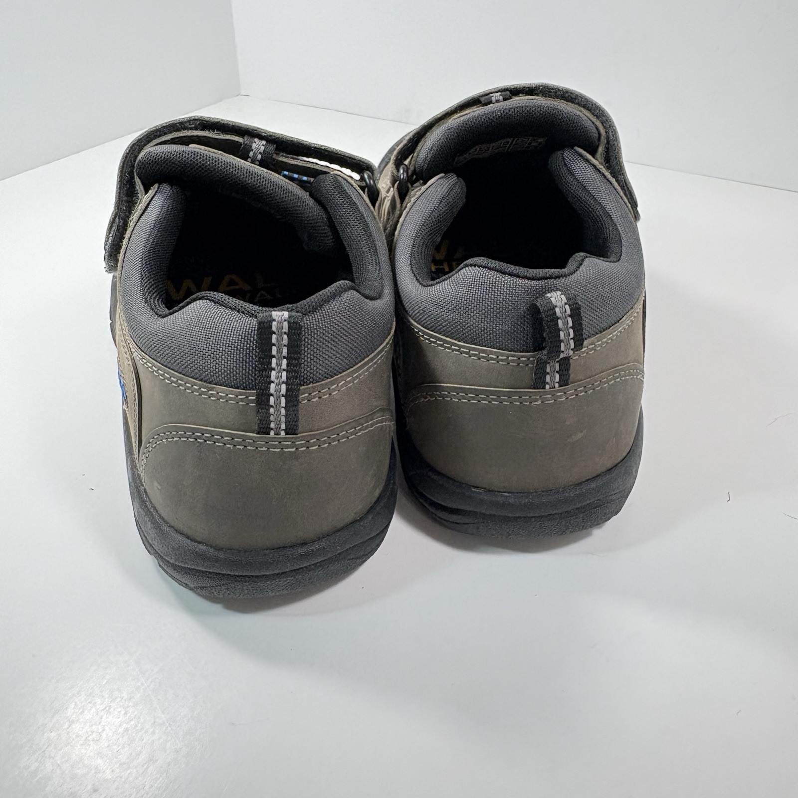 Scarpe da trekking Keen punta chiusa taglia 7 pelle marrone Newport 1025502 gancio N anello