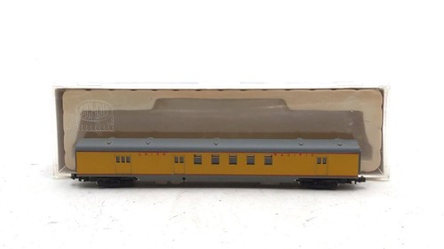 Con-Cor 0001-04031E N Scale Union Pacific 85' Smooth Side RPO Passenger ...
