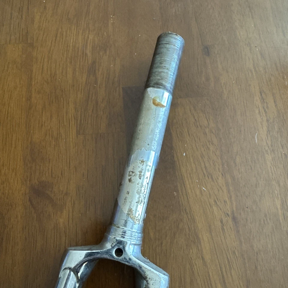 Horquilla Campagnolo vintage con orejetas - 650c - acero - 1” roscada - dirección 175 mm - usada Foto 2 de 4