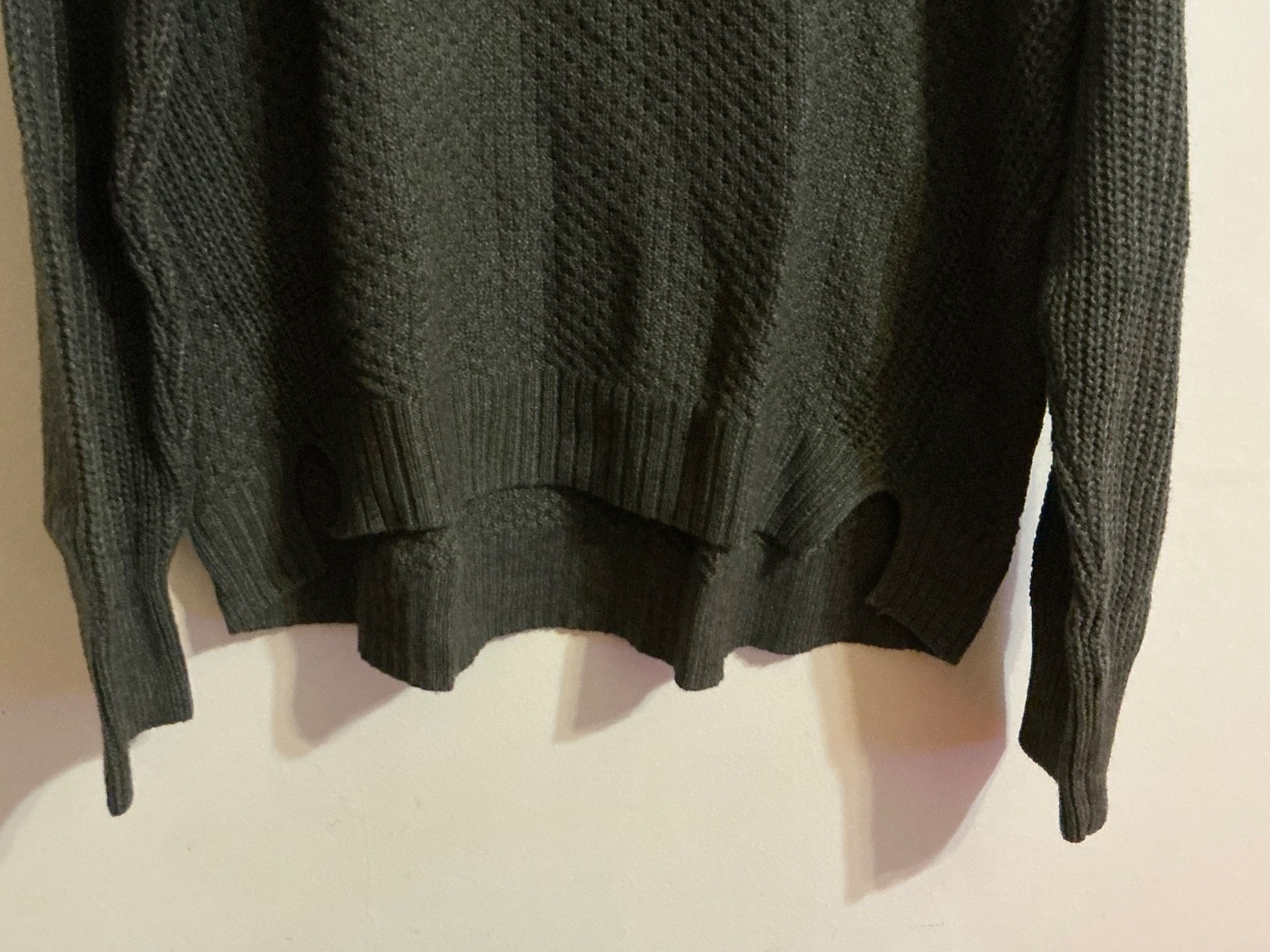 Universal Thread  Green Neck Pullover Sweater  si… - image 2