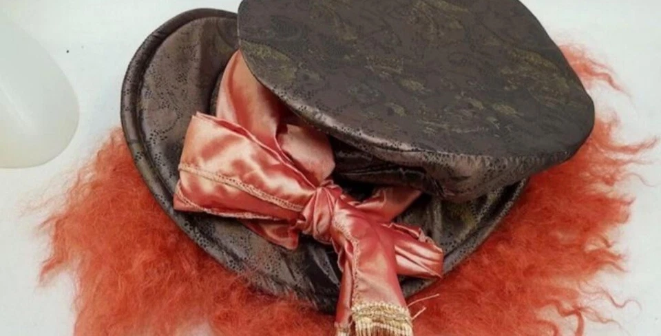 Disney MAD HATTER Sombrero Brocado Satinado CON PELO Alfileres Tamaño Adulto Ajustable Foto 3 de 4