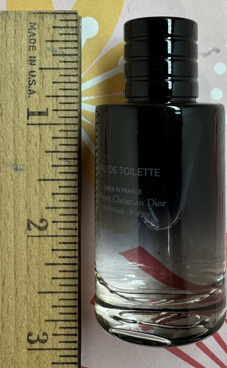 香水(ユニセックス) Dior SAUVAGE Eau de Toilette 60ml Amazon.com : Dior Eau de Toilette for Men, 2 Ounce 60 ml