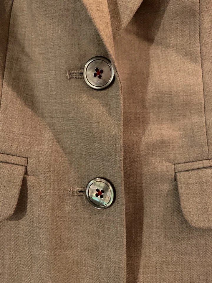 Blazer de diversión moderno para mujer Abrigo deportivo Chaqueta informal Talla 0 Algodón Beige Usado en Excelente Condición Foto 4 de 4