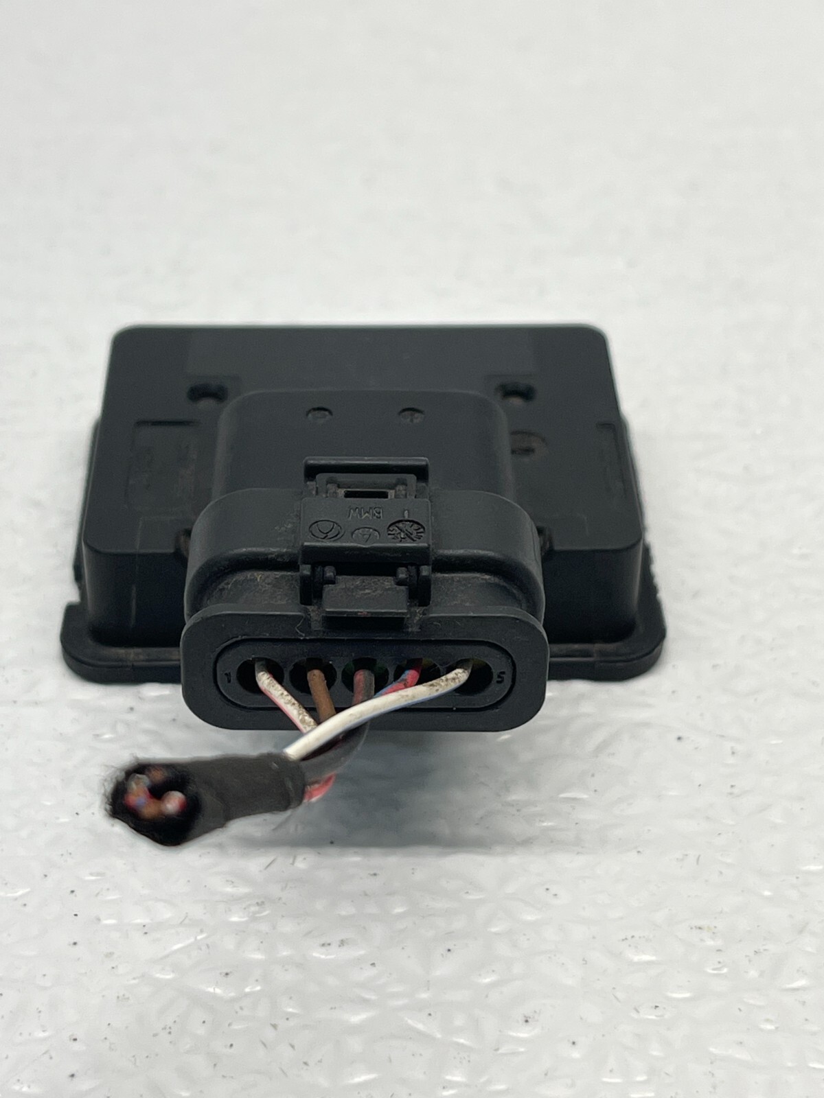 2010-16 BMW 528i F10 fuel temperature fuel temperature sensor 