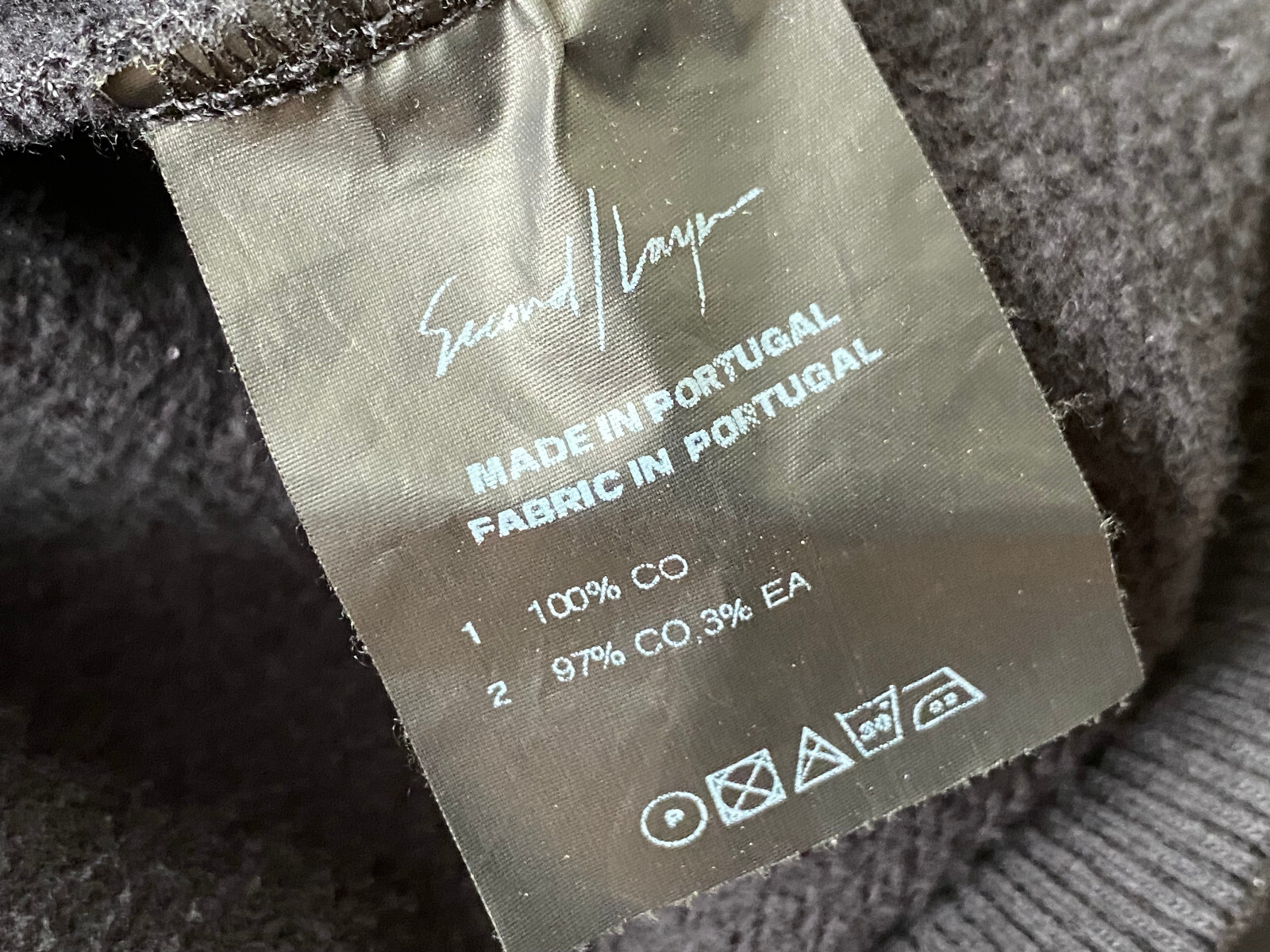 Second Layer CASANOVA Graphics Black Sweatshirt -… - image 10