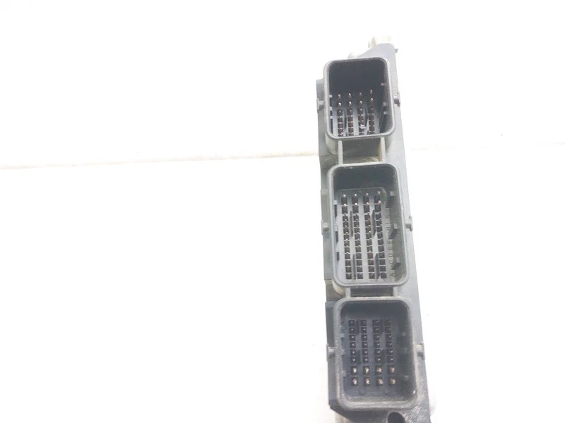 8200051608 centralina motore per RENAULT TRAFIC II AUTOBUS 1.9 DCI 100 8288909 - Immagine 3 di 4