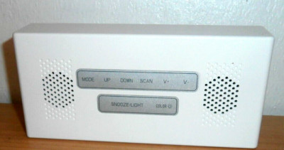 RADIO REVEIL AA831 by atlasformen * Neu + originalverpackt * Ohne Batterien