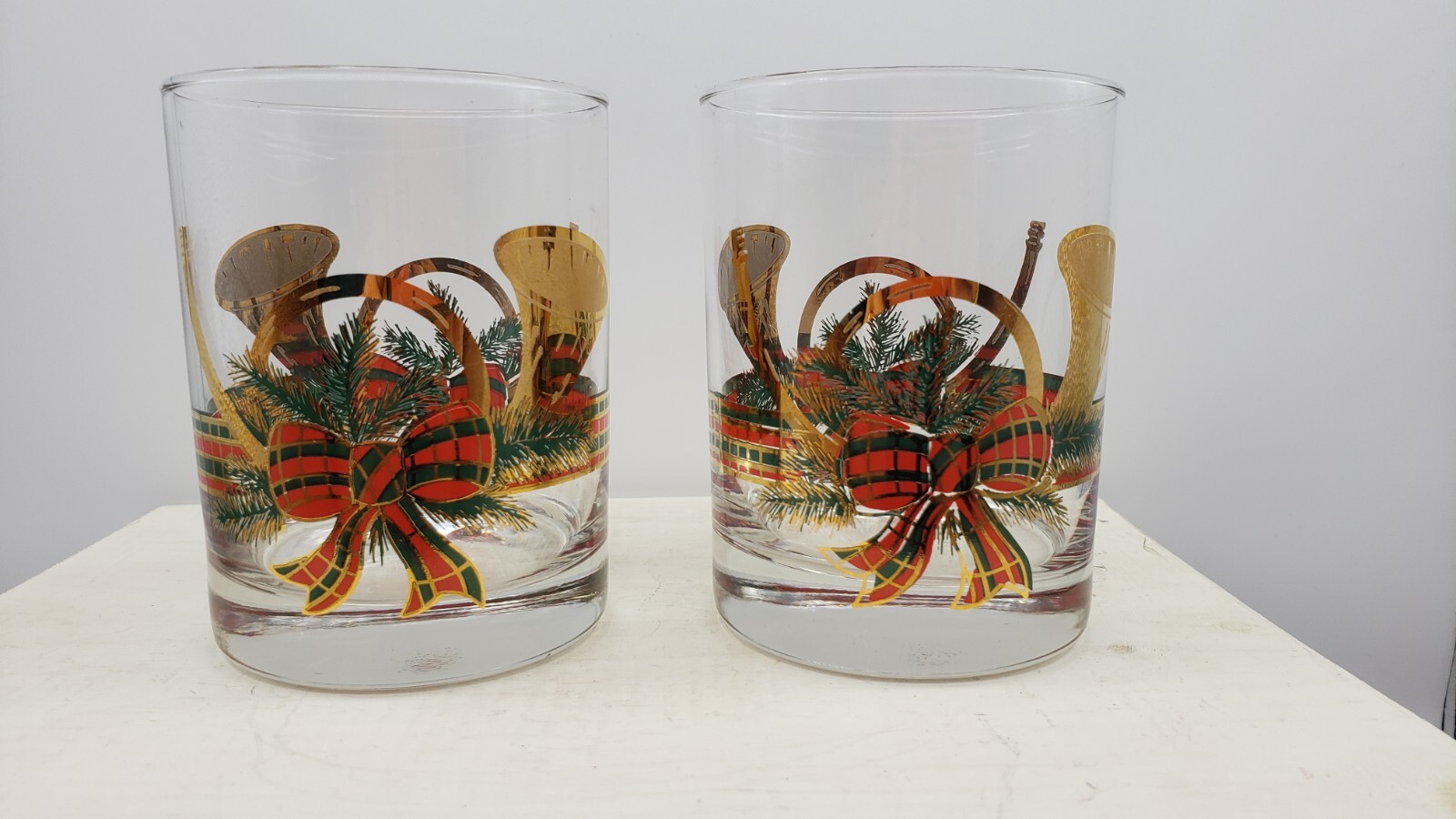 set-of-2-vintage-culver-s-22k-gold-yule-french-horn-christmas-rocks