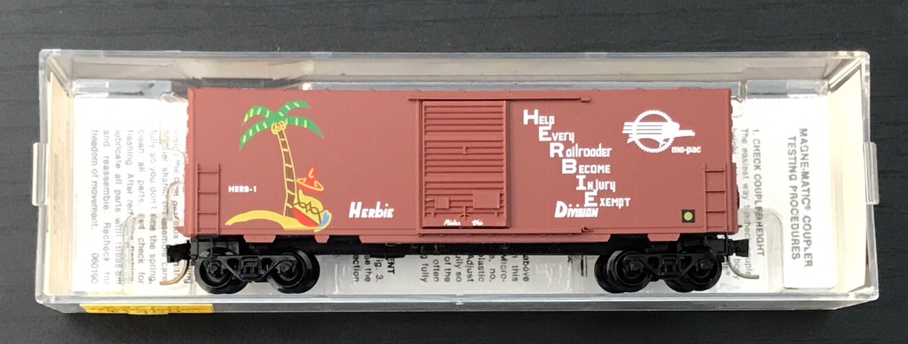 Bachmann Missouri Pacific AAR Stahlbox-Auto N Maßstab – „Herbie“, 12,7 M, Mit Kupplungen