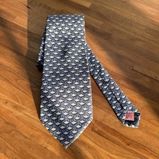 VINEYARD VINES Hand Picked By Shep  Ian 100 Silk Blue Fish Tie 3.5x61