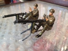 TWO VINTAGE BRITAINS  BRITISH MACHINE GUNS WITH GUNNERS