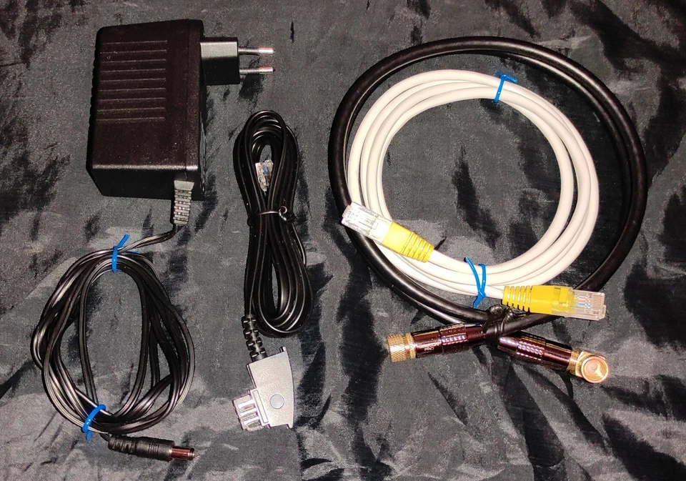 AVM FRITZ!Box 6430 Cable VF (20002779) gebraucht,sehr gut erhalten!!!! - Bild 3 von 4