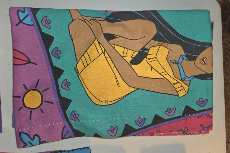 Conjunto de lençóis duplos Pocahontas com cortinas e fronha - Imagem 3 de 4