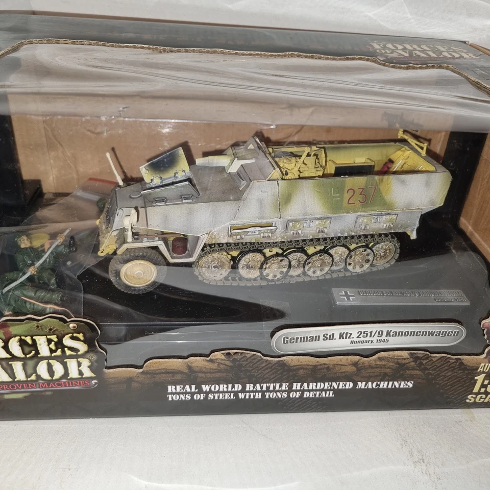 1/32 Forces of Valor 81510 German Sd. Kfz. 251/9 Kanonenwagen Hungary 1945 - Bild 3 von 3